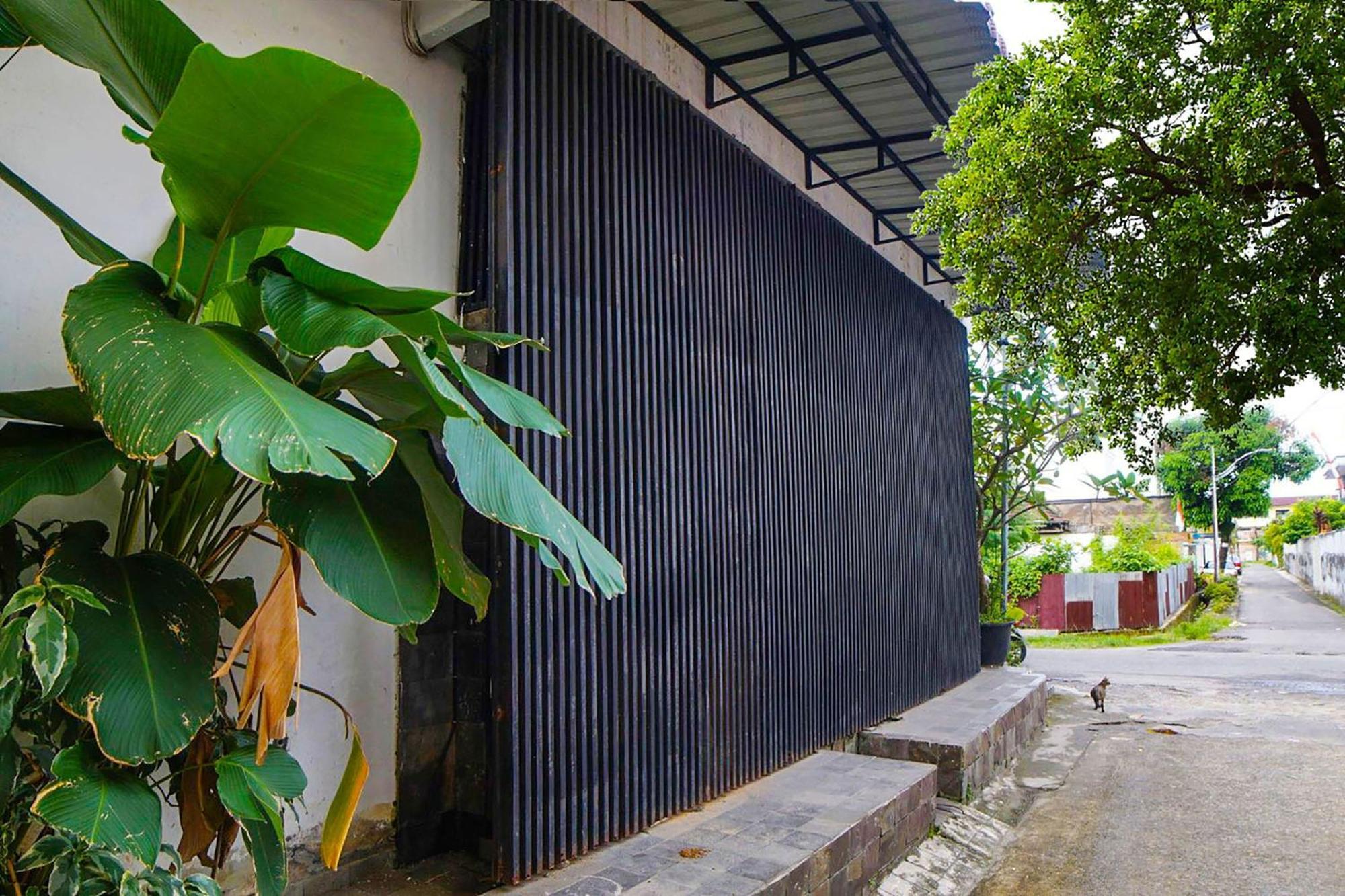 Super Oyo 91627 Wika Wiki Homestay Medan Kültér fotó